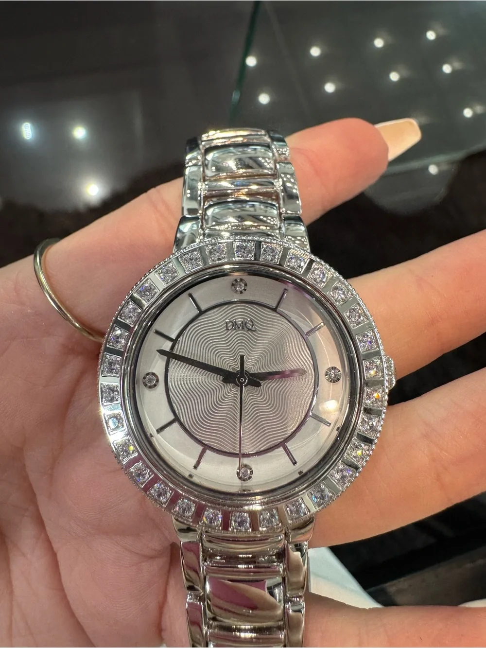 Dominique bezel dial